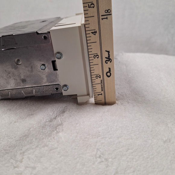 OEM Chrysler Radio Receiver AM FACTORY 1980- - Picture 9 of 10